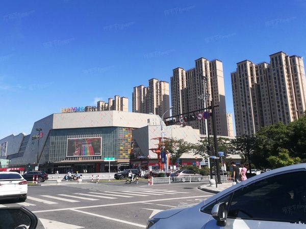 鸿翔南辰名都